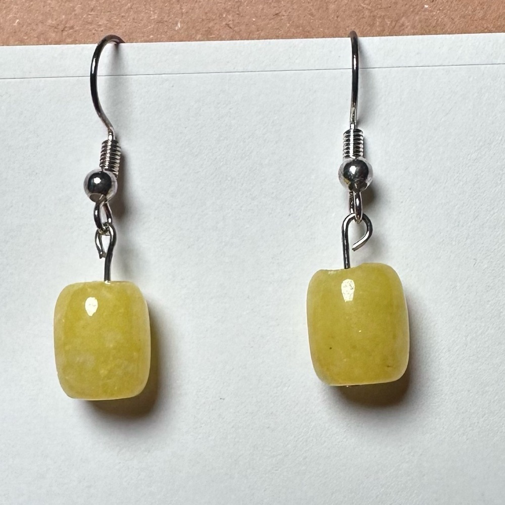 Honey Jade earrings yellow and silver tone handmade - Picture 5 of 5